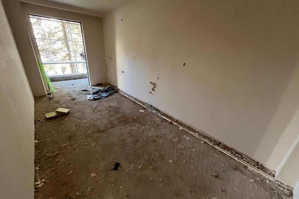 ÖN CEPHE KATTA AYRI MUTFAKLI KÖŞE 3+1