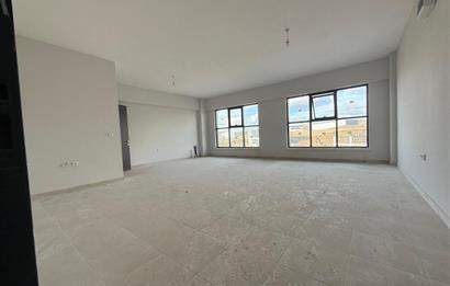 YENİMAHALLE 'DE SATILIK CADDE ÜZERİ  OFİS