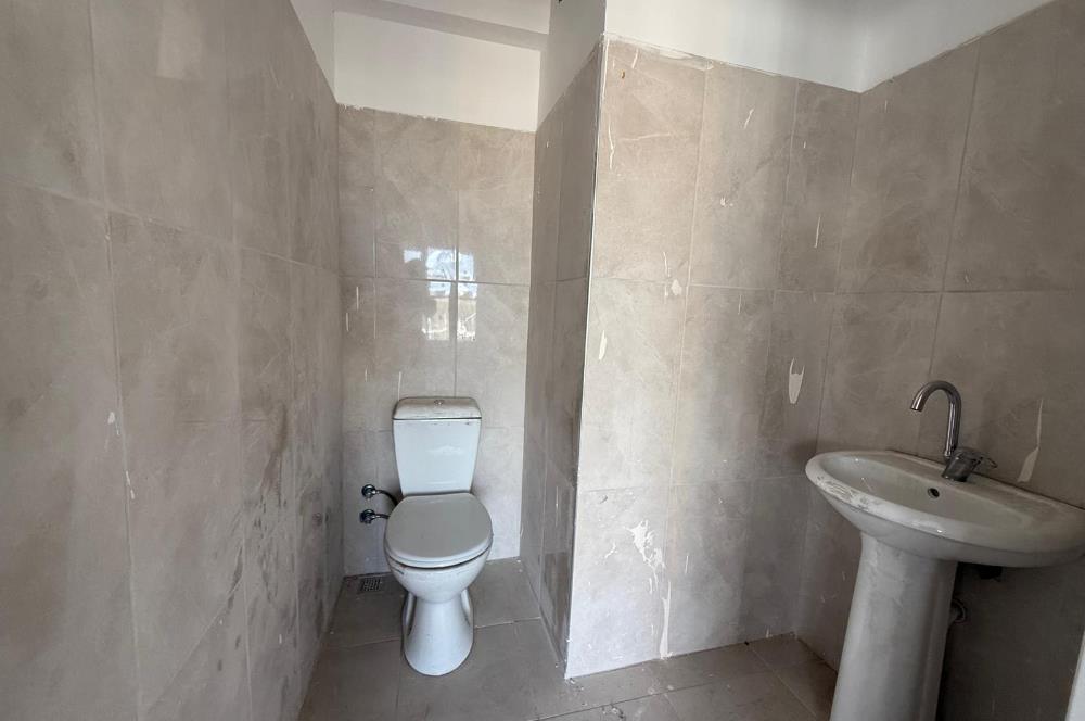 YENİMAHALLE 'DE SATILIK CADDE ÜZERİ  OFİS