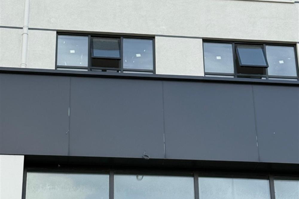 YENİMAHALLE 'DE SATILIK CADDE ÜZERİ  OFİS