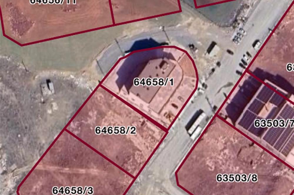 YENİMAHALLE 'DE SATILIK CADDE ÜZERİ  OFİS