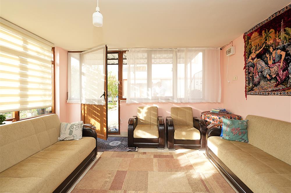 C21 Cius; Adliye Köyünde Deniz Manzaralı 2 Katlı Bahçeli Ev