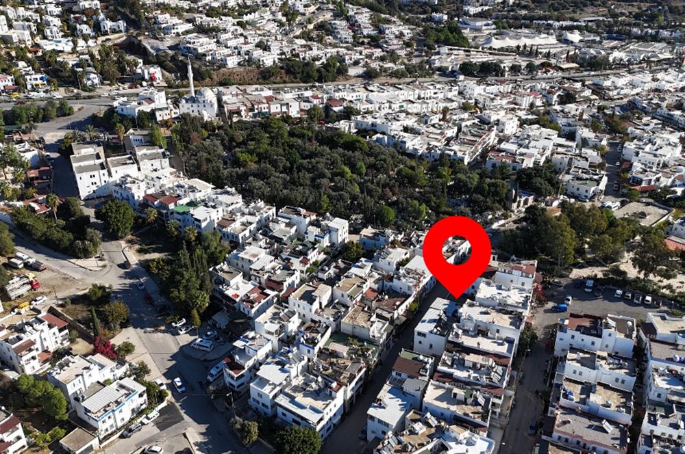 Bodrum Eskiçeşme Müstakil 2 Adet Daire ( 1+1 ve 2+1 ) Birlikte Satılık