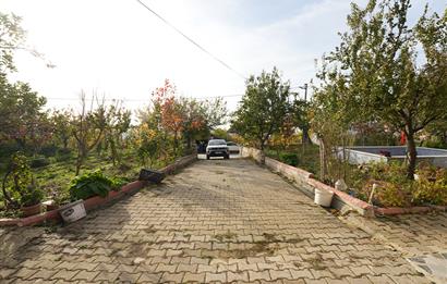 C21 Cius; Adliye Köyünde Deniz Manzaralı 2 Katlı Bahçeli Ev