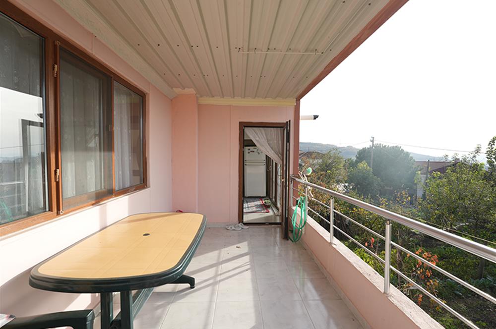 C21 Cius; Adliye Köyünde Deniz Manzaralı 2 Katlı Bahçeli Ev