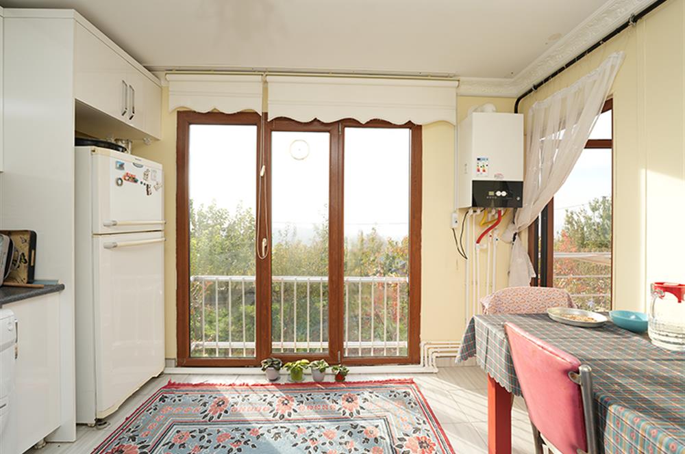 C21 Cius; Adliye Köyünde Deniz Manzaralı 2 Katlı Bahçeli Ev