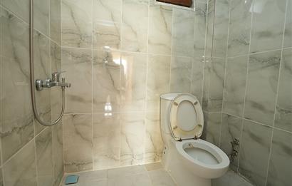 C21 Cius; Adliye Köyünde Deniz Manzaralı 2 Katlı Bahçeli Ev