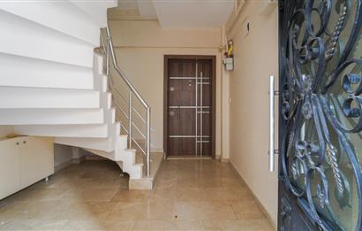 Century21 Bal'dan Toygar Mahallesinde Park Manzaralı Satılık 2+1 Daire