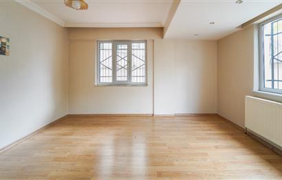 Century21 Bal'dan Toygar Mahallesinde Park Manzaralı Satılık 2+1 Daire