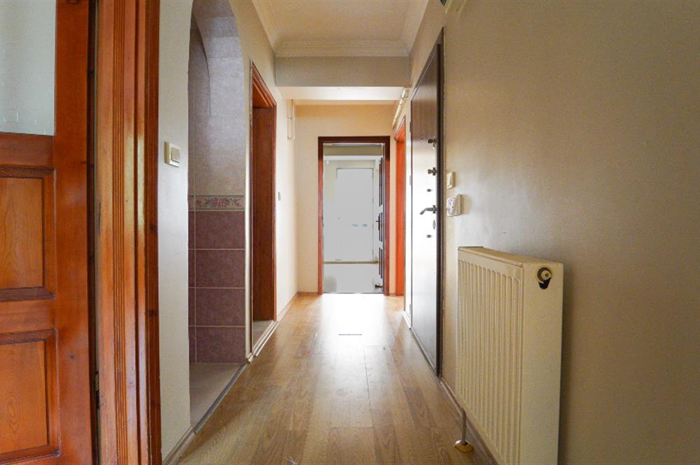 Century21 Bal'dan Toygar Mahallesinde Park Manzaralı Satılık 2+1 Daire