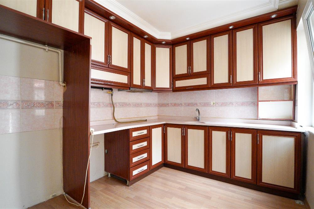 Century21 Bal'dan Toygar Mahallesinde Park Manzaralı Satılık 2+1 Daire