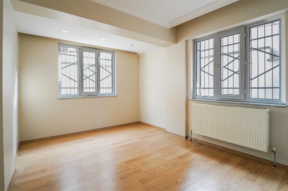 Century21 Bal'dan Toygar Mahallesinde Park Manzaralı Satılık 2+1 Daire