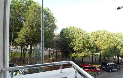 Century21 Bal'dan Toygar Mahallesinde Park Manzaralı Arakat Satılık 2+1 Daire