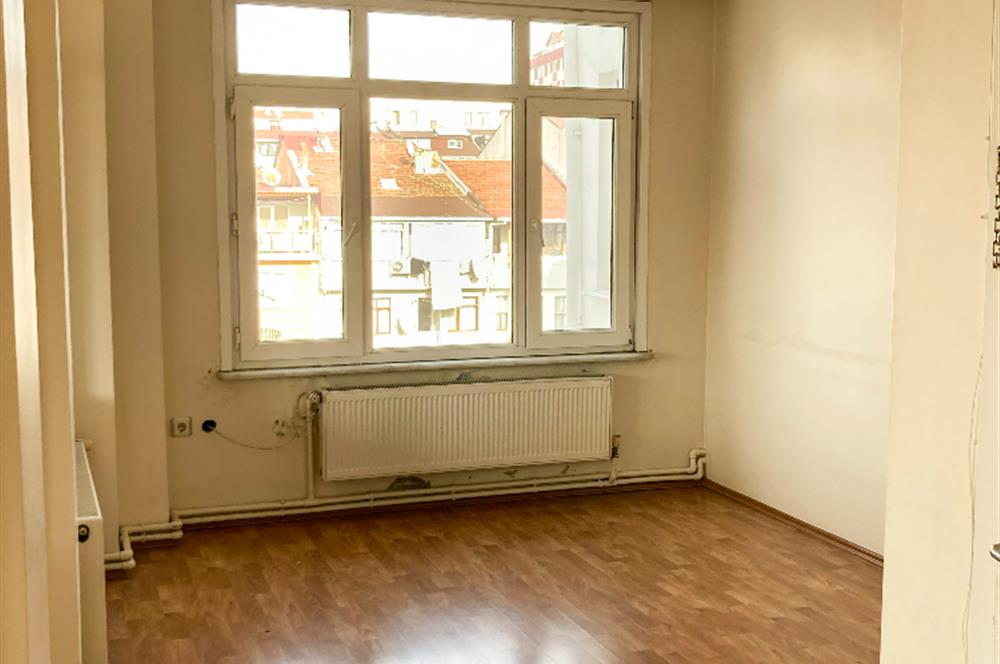Üsküdar'da Teraslı Kiralık 2+1 Daire