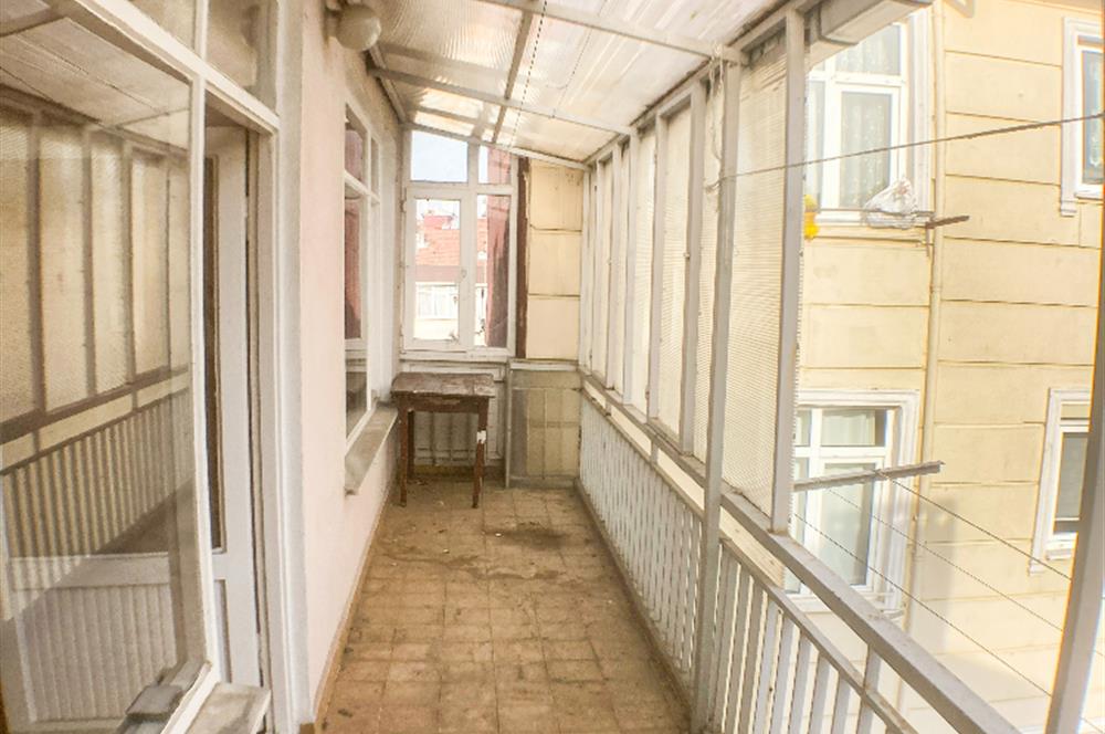 Üsküdar'da Teraslı Kiralık 2+1 Daire
