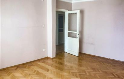 Üsküdar'da Teraslı Kiralık 2+1 Daire