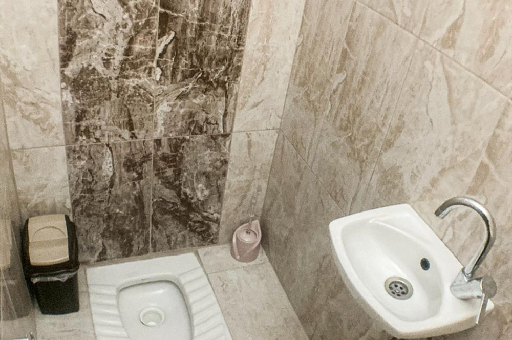 Üsküdar'da Teraslı Kiralık 2+1 Daire