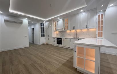 Denize 10 Adım Mesafede Havuzlu Site İçinde 3+1 Bahçe Katı Daire