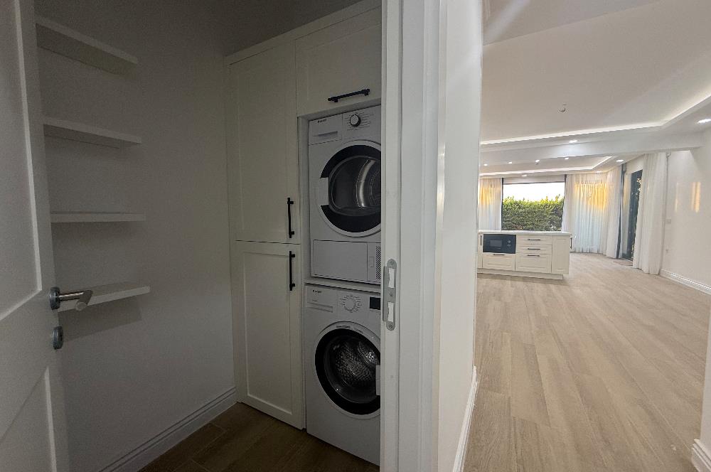 Denize 10 Adım Mesafede Havuzlu Site İçinde 3+1 Bahçe Katı Daire