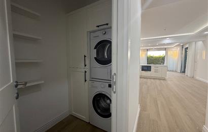 Denize 10 Adım Mesafede Havuzlu Site İçinde 3+1 Bahçe Katı Daire