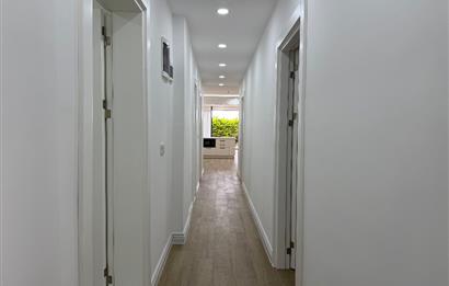 Denize 10 Adım Mesafede Havuzlu Site İçinde 3+1 Bahçe Katı Daire