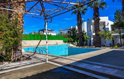 Yalıkavak’ta Sessiz Konumda 8 Daireli Havuzlu Apart Otel