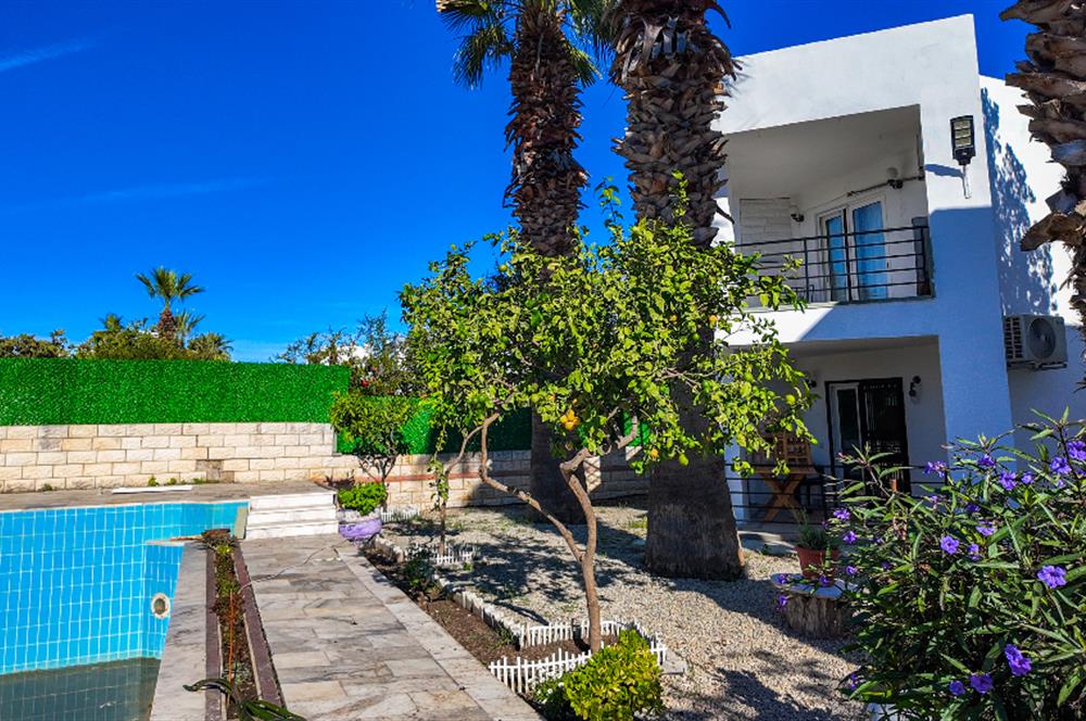 Yalıkavak’ta Sessiz Konumda 8 Daireli Havuzlu Apart Otel