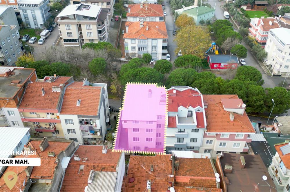 Century21 Bal'dan Toygar Mahallesinde Park Manzaralı Satılık 2+1 Daire