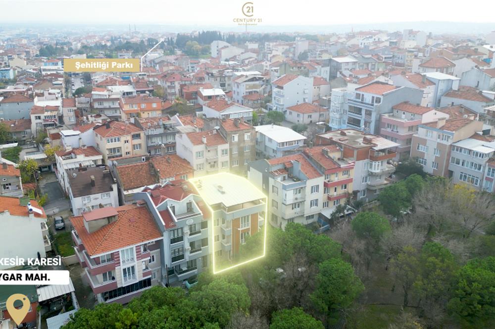Century21 Bal'dan Toygar Mahallesinde Park Manzaralı Arakat Satılık 2+1 Daire