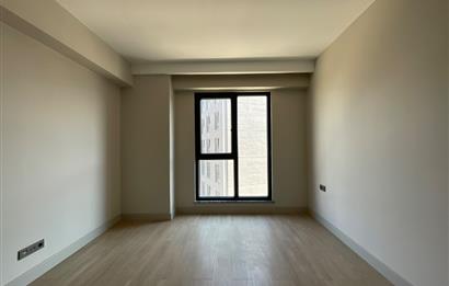 C21 LOCA'DAN EMLAK KONUT'TA 3+1 SIFIR KİRALIK ARA KAT DAİRE