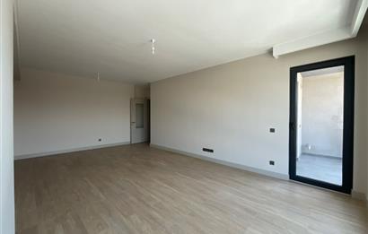 C21 LOCA'DAN EMLAK KONUT'TA 3+1 SIFIR KİRALIK ARA KAT DAİRE