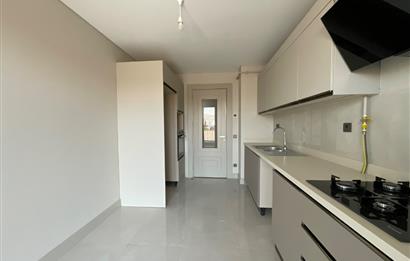 C21 LOCA'DAN EMLAK KONUT'TA 3+1 SIFIR KİRALIK ARA KAT DAİRE