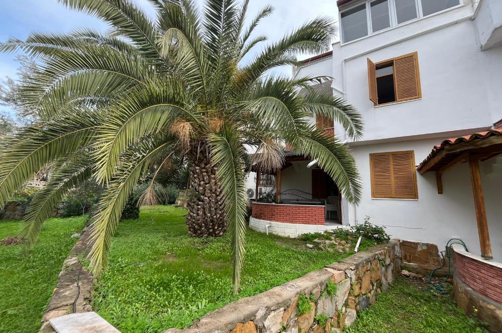 C21 BAL'DAN PELİTKÖY SAHİLİ'NDE DENİZ MANZARALI SATILIK TRİPLEKS