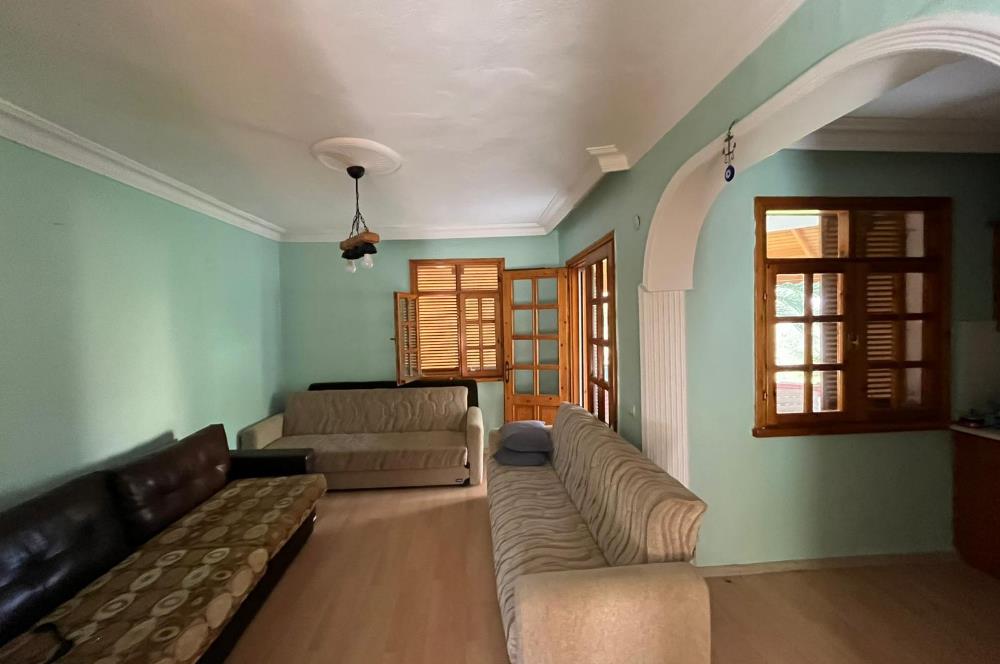 C21 BAL'DAN PELİTKÖY SAHİLİ'NDE DENİZ MANZARALI SATILIK TRİPLEKS