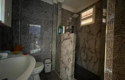 C21 BAL'DAN PELİTKÖY SAHİLİ'NDE DENİZ MANZARALI SATILIK TRİPLEKS