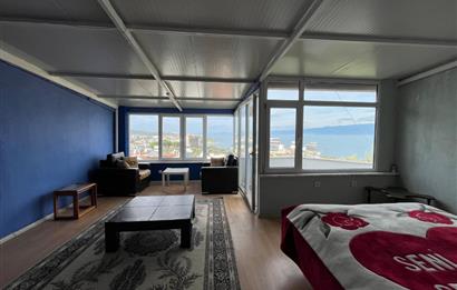 C21 BAL'DAN PELİTKÖY SAHİLİ'NDE DENİZ MANZARALI SATILIK TRİPLEKS