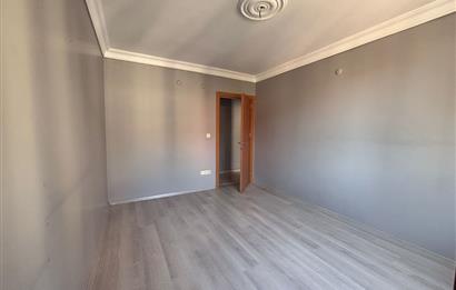 Ümraniye Namık Kemal Mahallesi Site İçerisinde Satılık 2+1 Daire