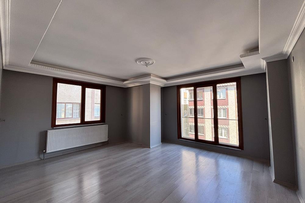 Ümraniye Namık Kemal Mahallesi Site İçerisinde Satılık 2+1 Daire