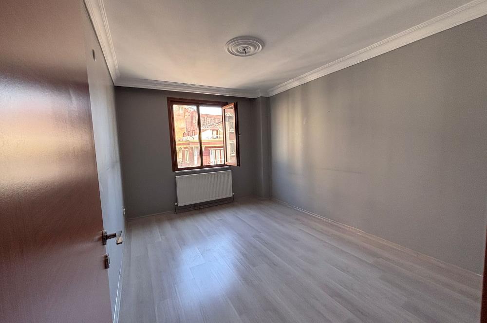 Ümraniye Namık Kemal Mahallesi Site İçerisinde Satılık 2+1 Daire