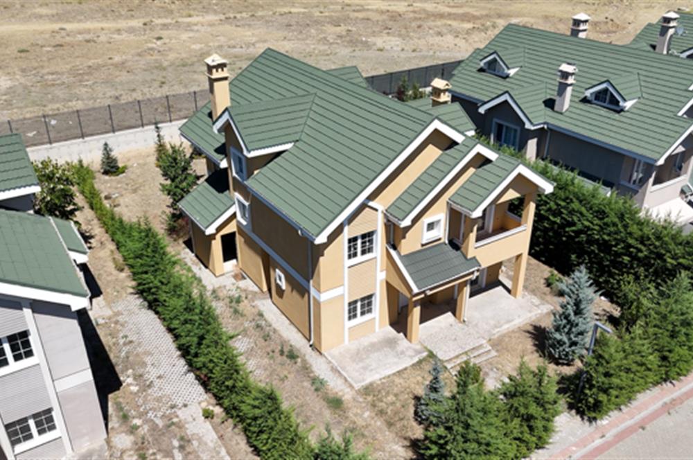 GÖLBAŞI ANADOLU BAHÇEŞEHİR EVLERİ SATILIK, NATAMAM 7+2 VİLLA