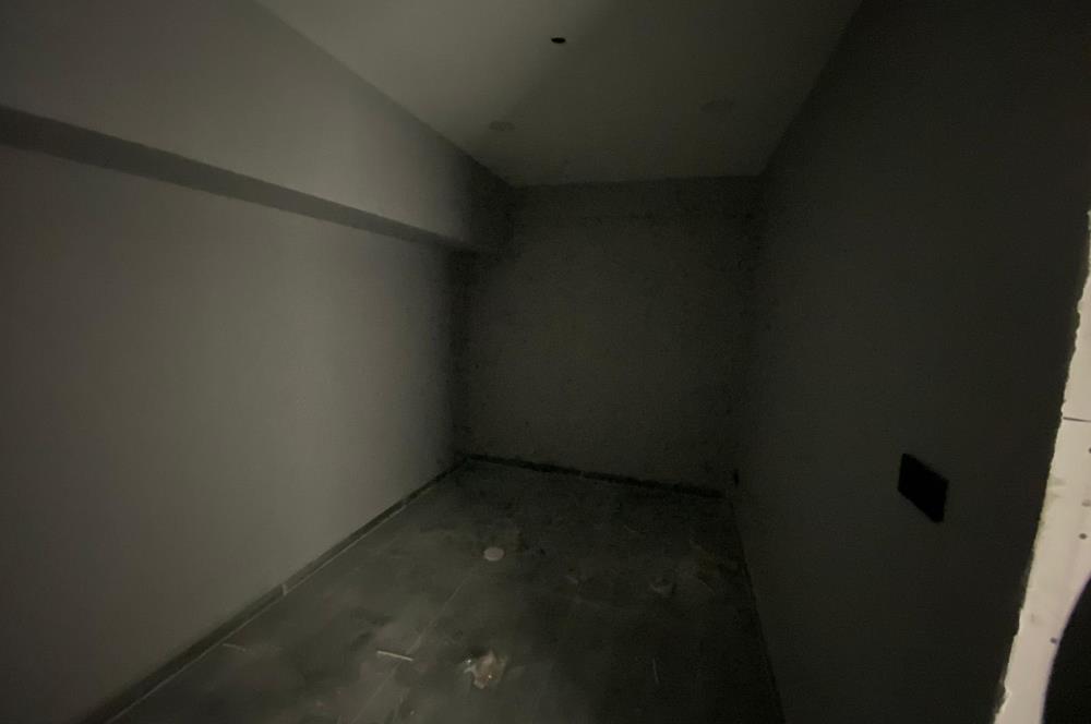 C21 LOFT'TAN OTONOMİ GALERİCİLER SİTESİNDE 140m² SATILIK İŞYERİ.