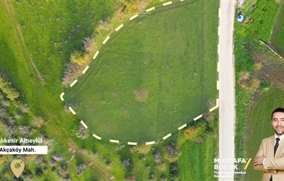 C21 BAL'DAN AKÇAKÖY'DE //ASFALTA CEPHE// 2700 M² SATILIK TARLA