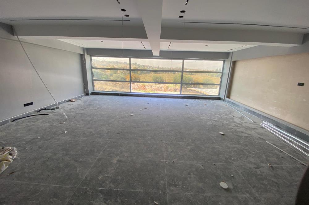 C21 LOFT'TAN OTONOMİ GALERİCİLER SİTESİNDE 140m² SATILIK İŞYERİ.