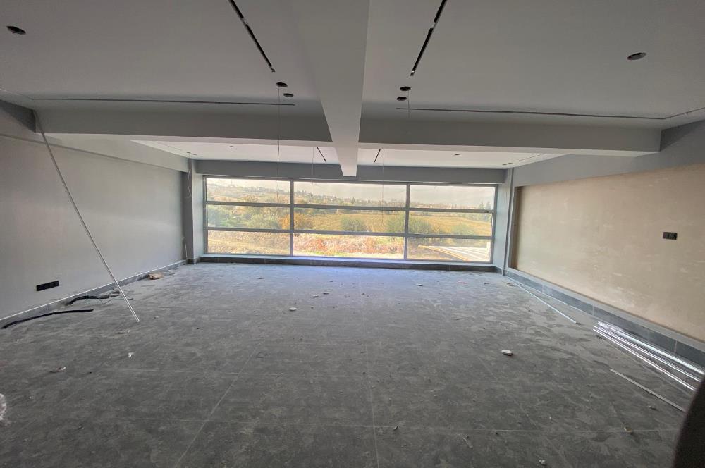 C21 LOFT'TAN OTONOMİ GALERİCİLER SİTESİNDE 140m² SATILIK İŞYERİ.