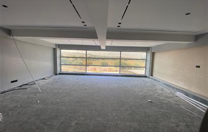 C21 LOFT'TAN OTONOMİ GALERİCİLER SİTESİNDE 140m² SATILIK İŞYERİ.