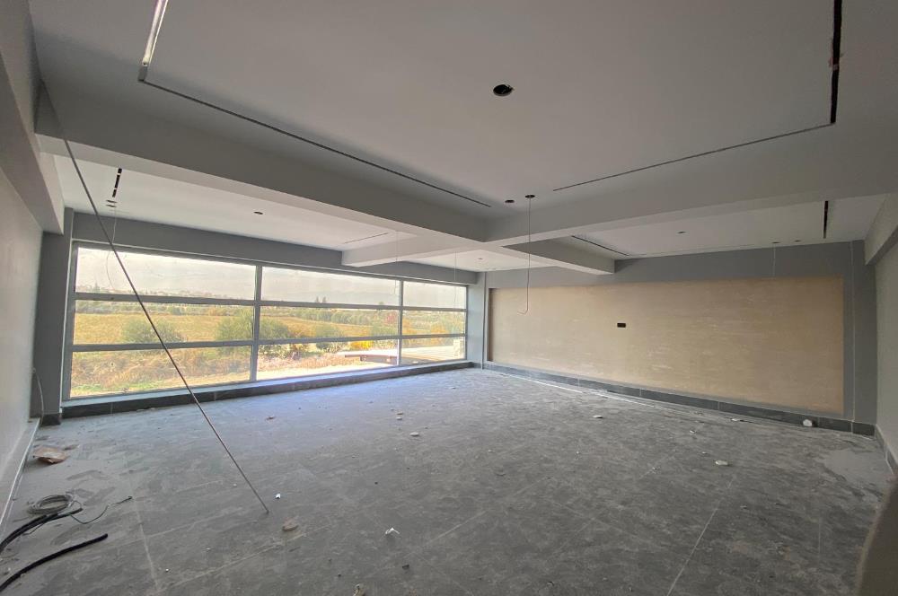 C21 LOFT'TAN OTONOMİ GALERİCİLER SİTESİNDE 140m² SATILIK İŞYERİ.