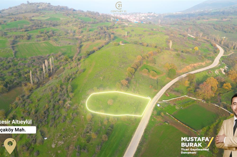 C21 BAL'DAN AKÇAKÖY'DE //ASFALTA CEPHE// 2700 M² SATILIK TARLA