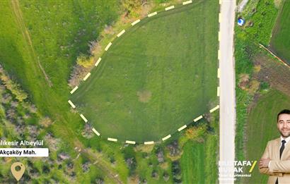 C21 BAL'DAN AKÇAKÖY'DE //ASFALTA CEPHE// 2700 M² SATILIK TARLA
