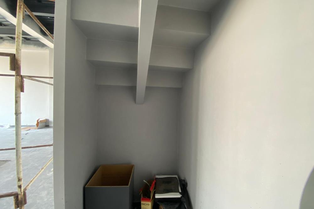 C21 LOFT'TAN OTONOMİ GALERİCİLER SİTESİNDE 140m² SATILIK İŞYERİ.