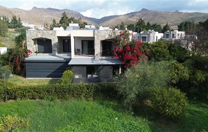 Akyarlar'da Site İçerisinde 2+1 Eşyalı Kiralık Daire